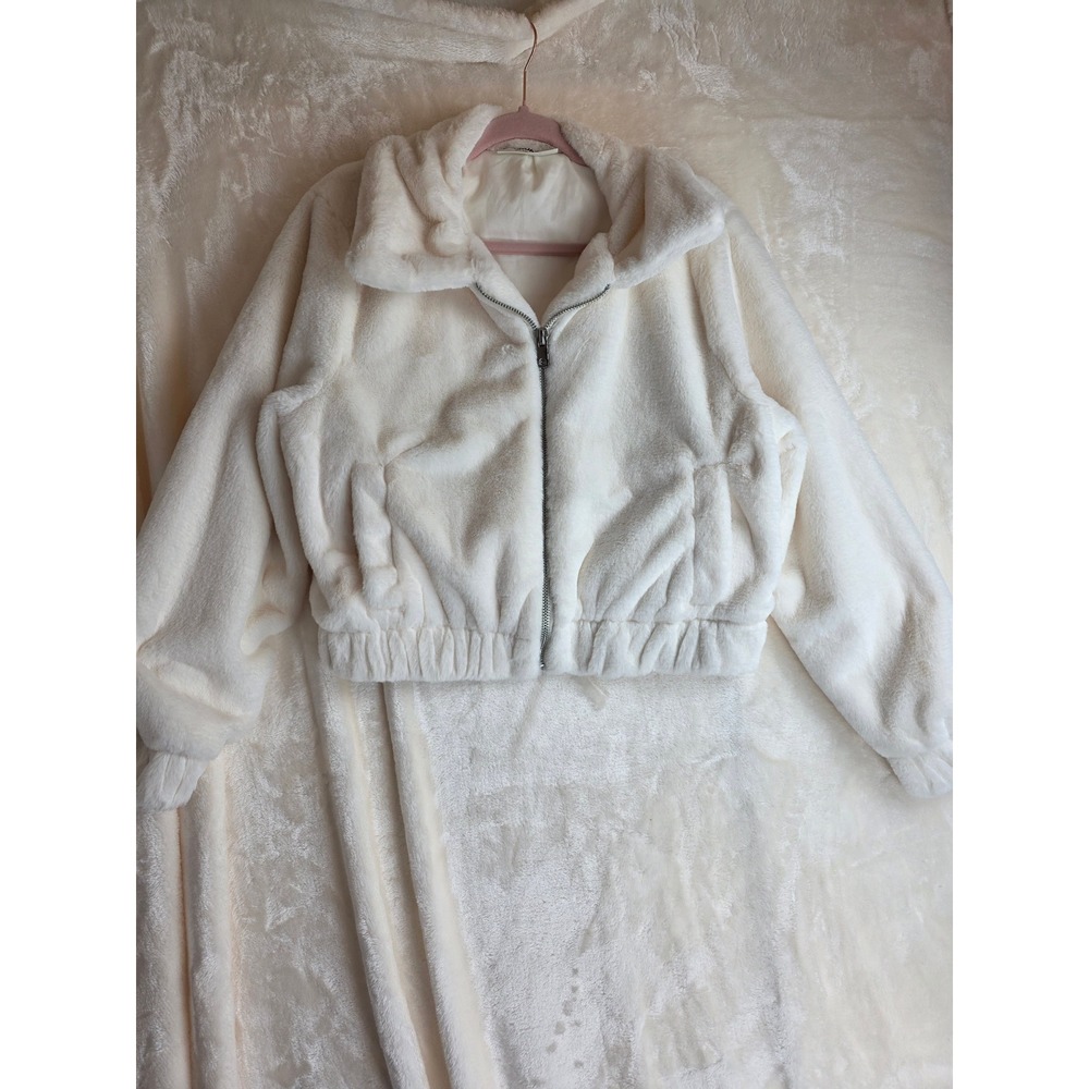 No Boundaries Cream Faux Fur‎ Zip Up Bomber Jacket Cozy Winter Warm Women's L